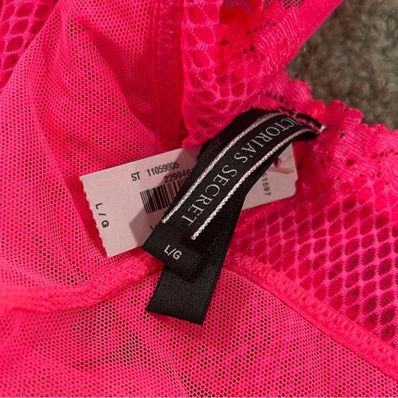 NWT Victoria’s Secret Very Sexy Pink Fishnet Ruffle Cheeky Panties VS Large L - Picture 3 of 3